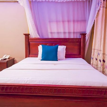 Twin Towers Hotel Kampala Dış mekan fotoğraf